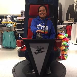 Meet your Posher, Emma